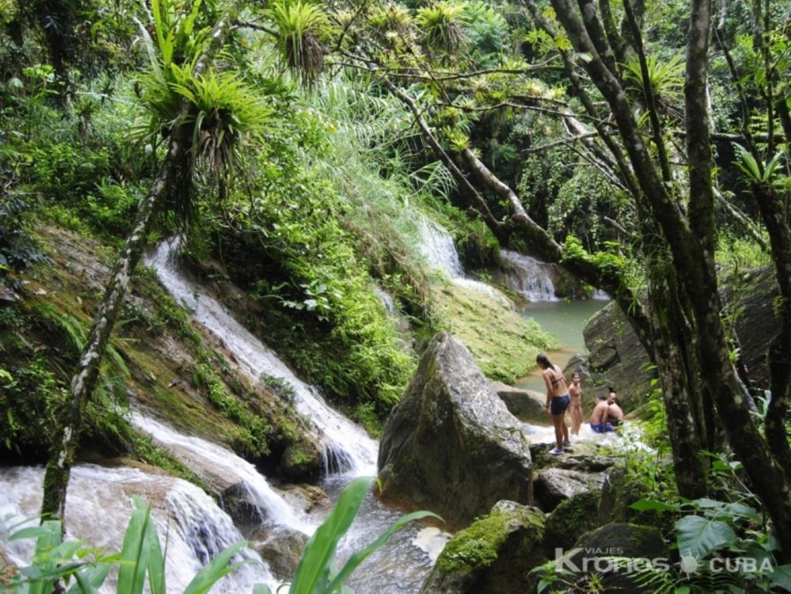 Los Helechos Hotel Topes de Collantes Exterior photo