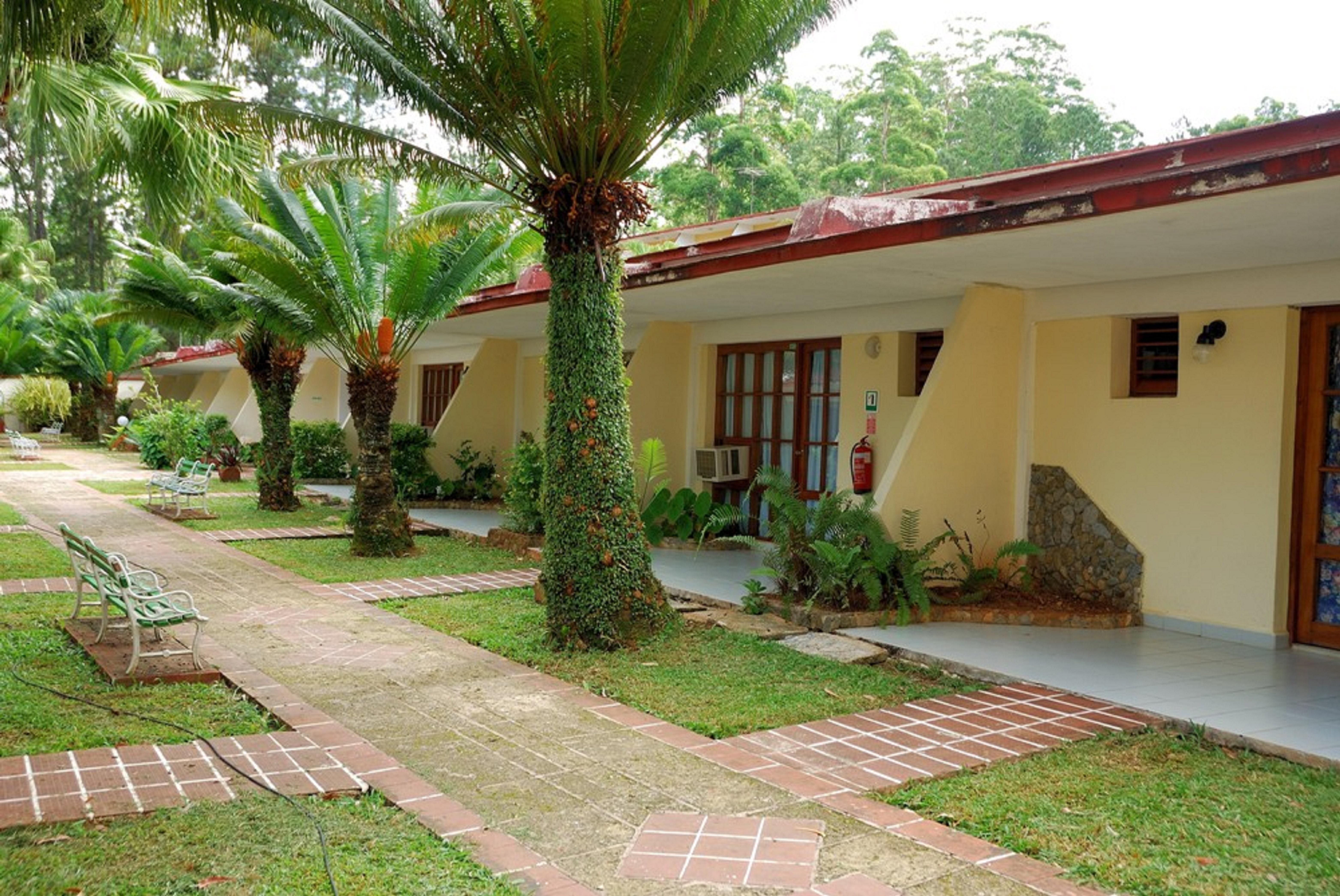 Los Helechos Hotel Topes de Collantes Exterior photo