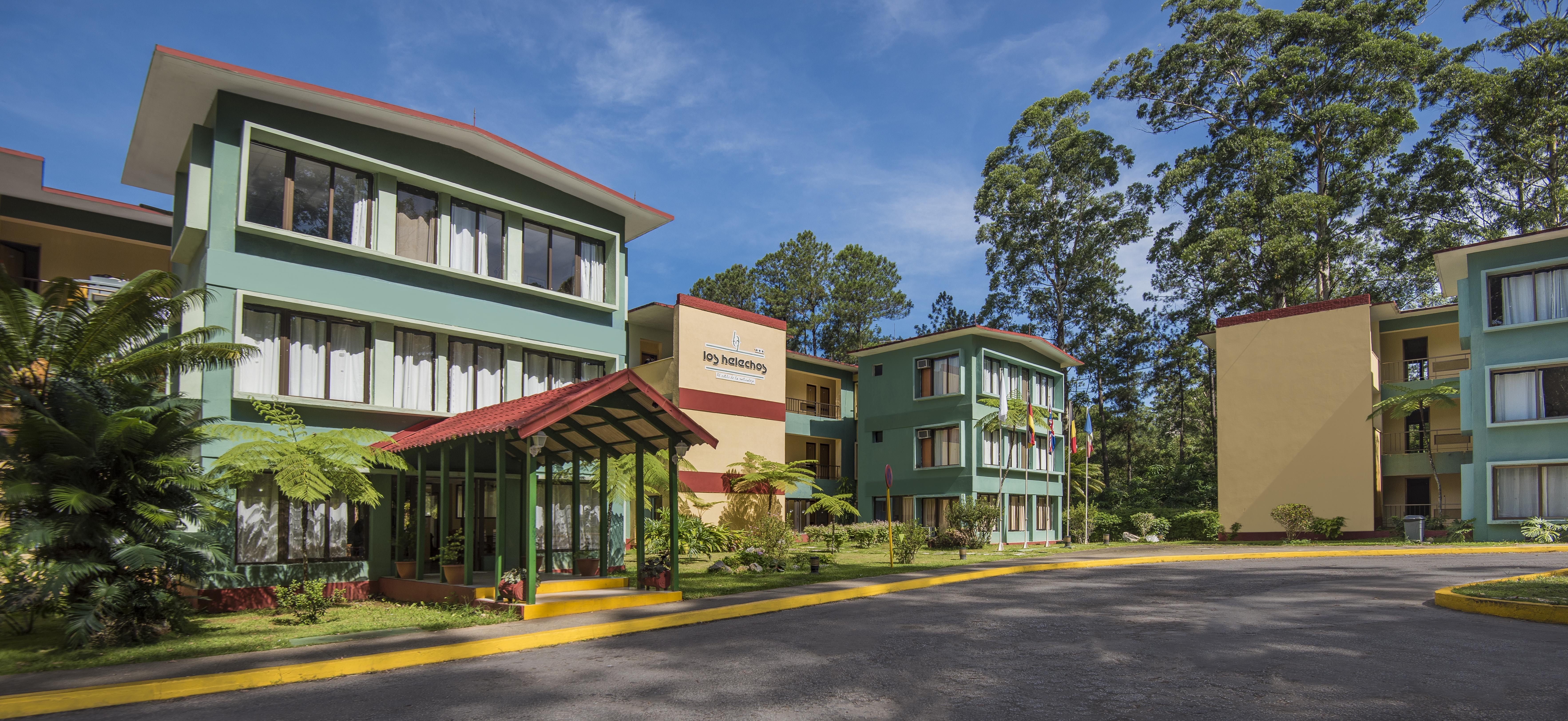 Los Helechos Hotel Topes de Collantes Exterior photo